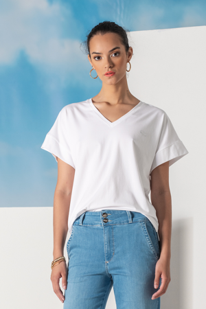 TS-133 / Casual fit / White